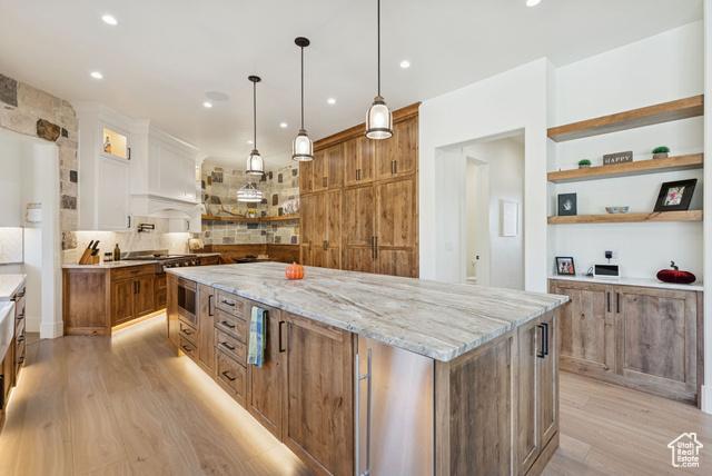 Draper, Utah, 84020, United States, 8 Bedrooms Bedrooms, ,7 BathroomsBathrooms,Residential,For Sale,1978413