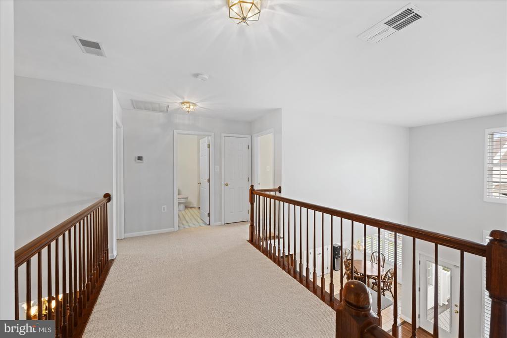 Leesburg, Virginia, 20175, United States, 5 Bedrooms Bedrooms, ,4 BathroomsBathrooms,Residential,For Sale,1987401