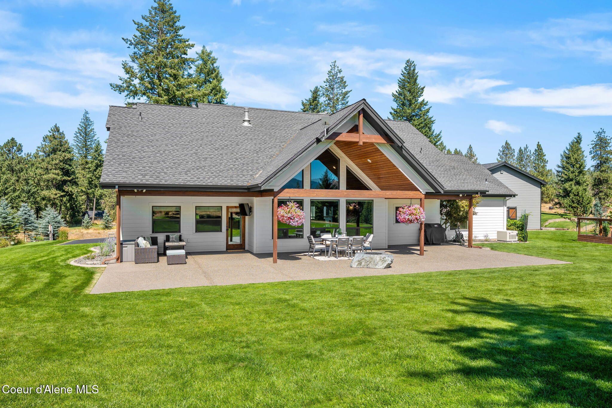 Coeur d'Alene, Idaho, 83814, United States, 3 Bedrooms Bedrooms, ,3 BathroomsBathrooms,Residential,For Sale,2010750