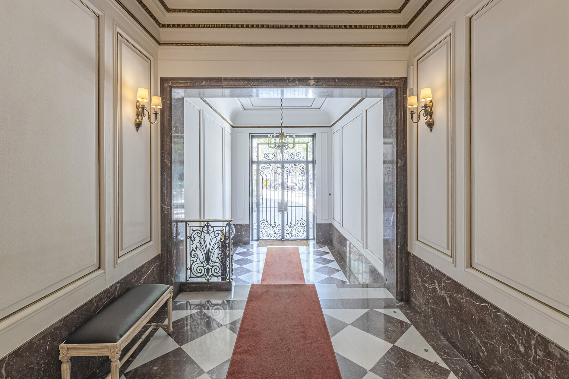  Elegant property in a stately estate on Avenida Diagonal - 物件實景