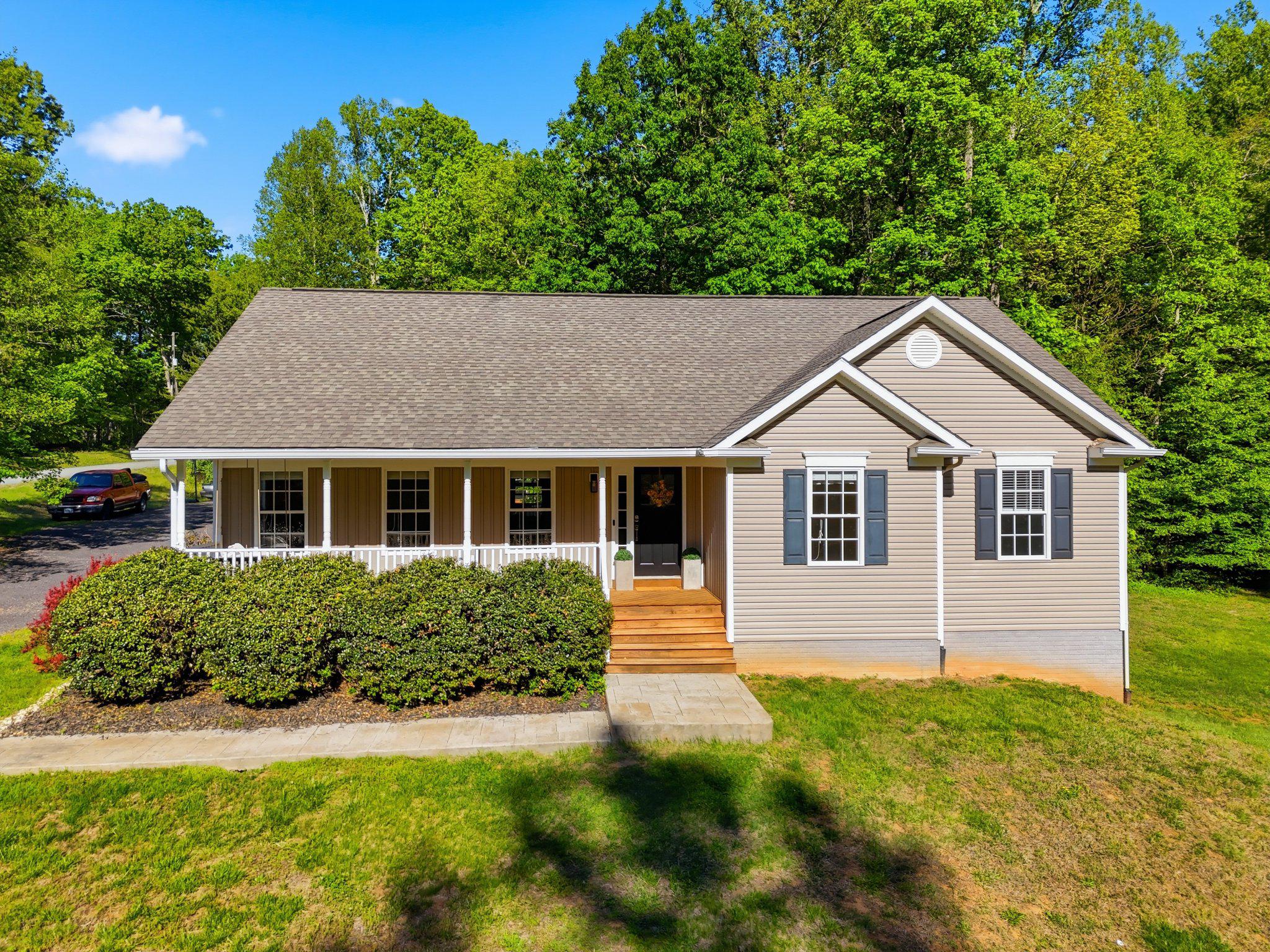 Locust Dale, Virginia, 22948, United States, 3 Bedrooms Bedrooms, ,4 BathroomsBathrooms,Residential,For Sale,1996627