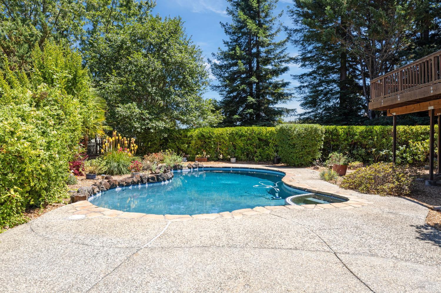 Sebastopol, California, 95472, United States, 4 Bedrooms Bedrooms, ,5 BathroomsBathrooms,Residential,For Sale,1980868