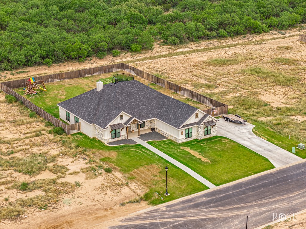 San Angelo, Texas, 76904, United States, 4 Bedrooms Bedrooms, ,3 BathroomsBathrooms,Residential,For Sale,1941771