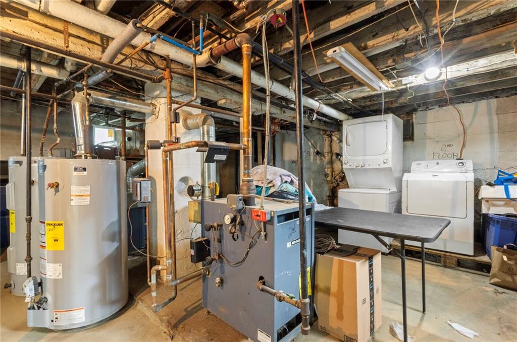 Cranston, Rhode Island, 02920, United States, 4 Bedrooms Bedrooms, ,2 BathroomsBathrooms,Residential,For Sale,2006260