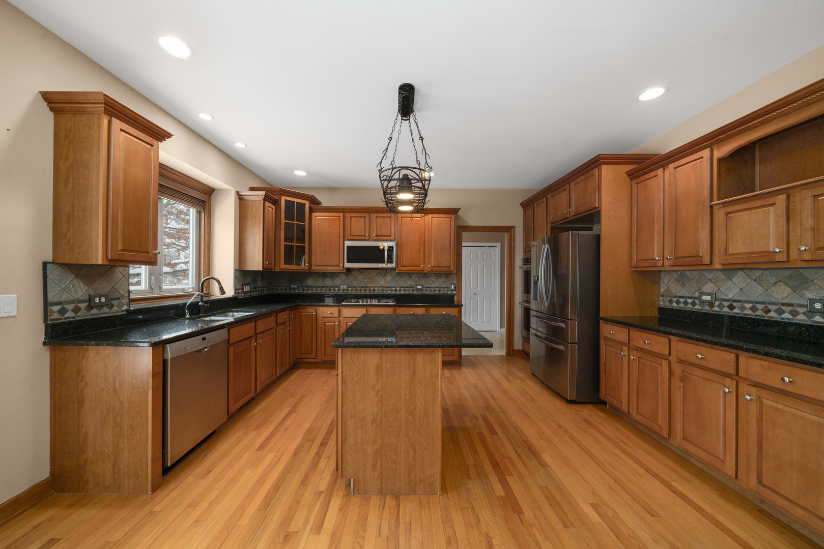 Sugar Grove, Illinois, 60554, United States, 4 Bedrooms Bedrooms, ,4 BathroomsBathrooms,Residential,For Sale,2003228