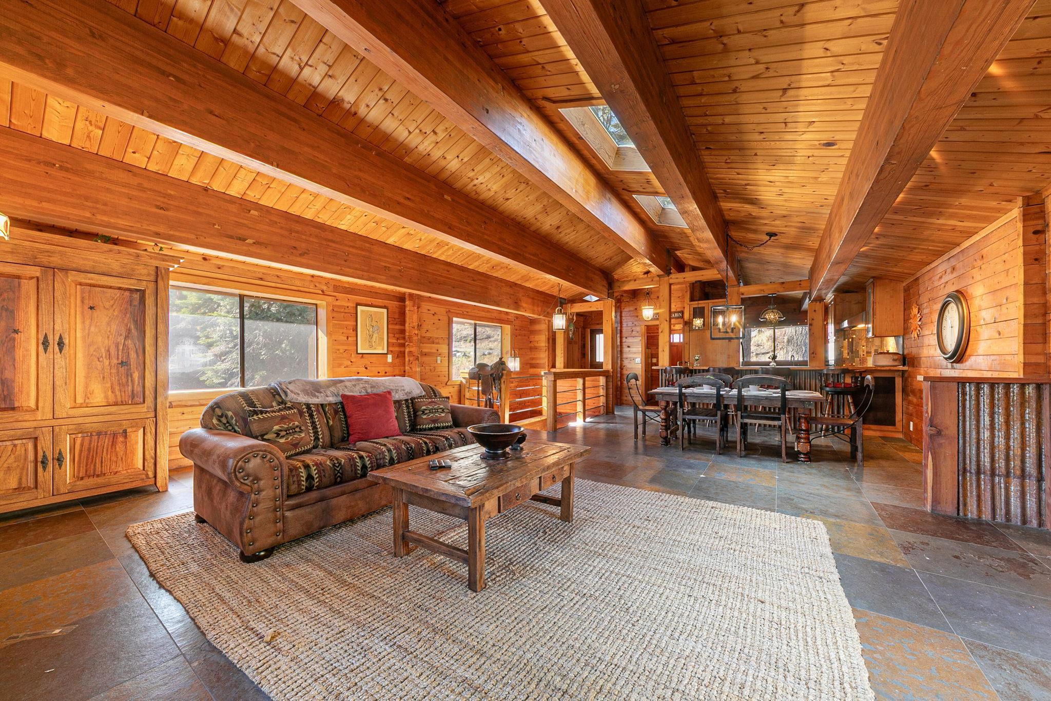 Truckee, California, 96161, United States, 4 Bedrooms Bedrooms, ,3 BathroomsBathrooms,Residential,For Sale,1998817