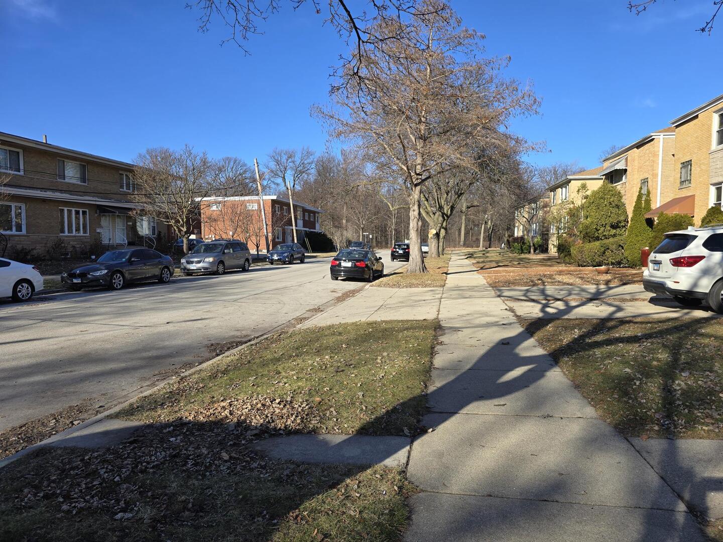 Skokie, Illinois, 60076, United States, 7 Bedrooms Bedrooms, ,Residential,For Sale,2010383