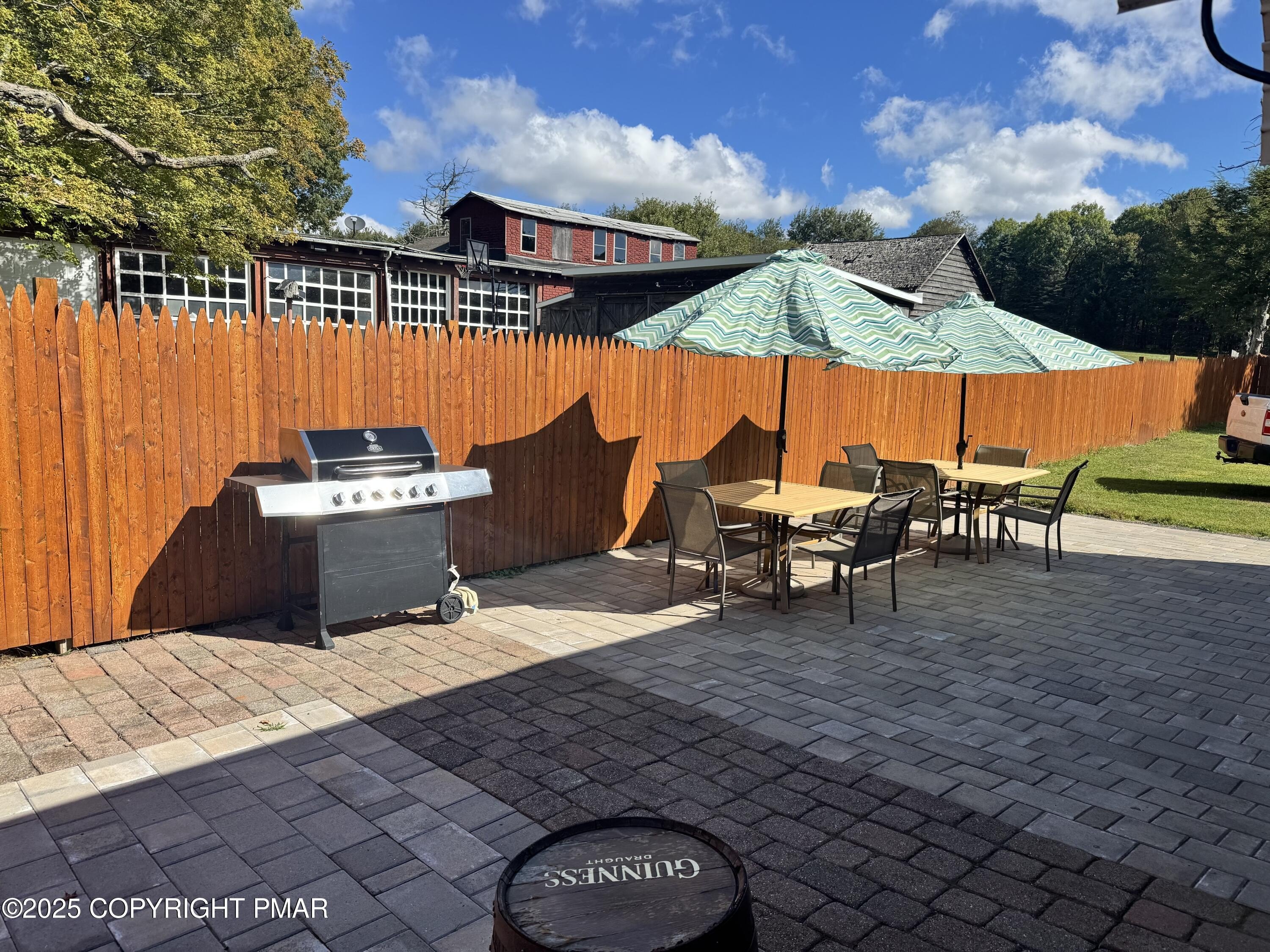 Blakeslee, Pennsylvania, 18610, United States, 5 Bedrooms Bedrooms, ,4 BathroomsBathrooms,Residential,For Sale,1937474