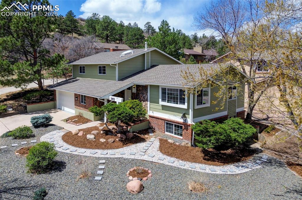 Colorado Springs, Colorado, 80919, United States, 3 Bedrooms Bedrooms, ,2 BathroomsBathrooms,Residential,For Sale,1793578