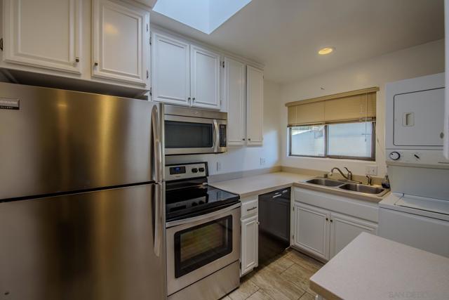 San Diego, California, 92120, United States, 4 Bedrooms Bedrooms, ,3 BathroomsBathrooms,Residential,For Sale,2010981