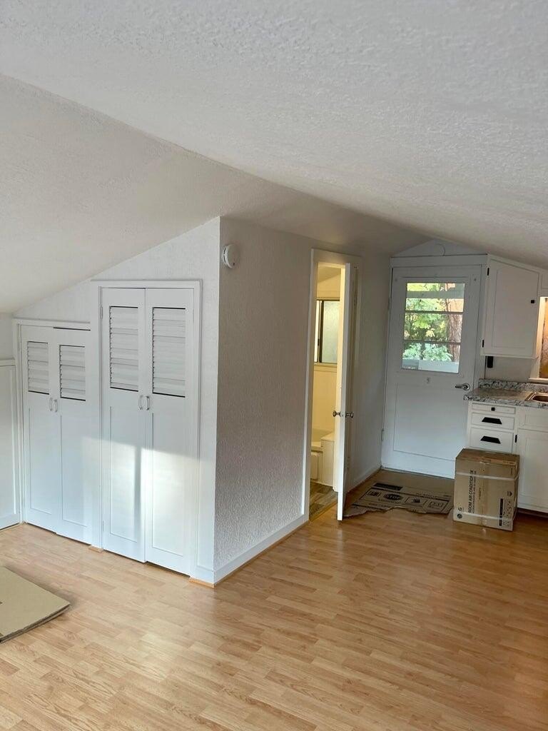 Grants Pass, Oregon, 97527, United States, 4 Bedrooms Bedrooms, ,3 BathroomsBathrooms,Residential,For Sale,1984338