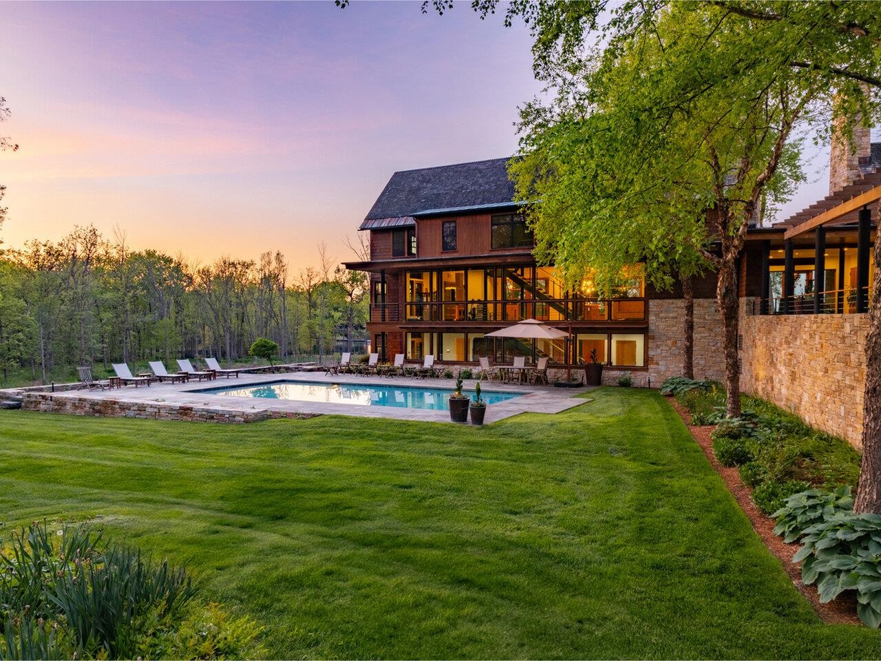 Shelburne, Vermont, 05482, United States, 4 Bedrooms Bedrooms, ,5 BathroomsBathrooms,Residential,For Sale,1857378