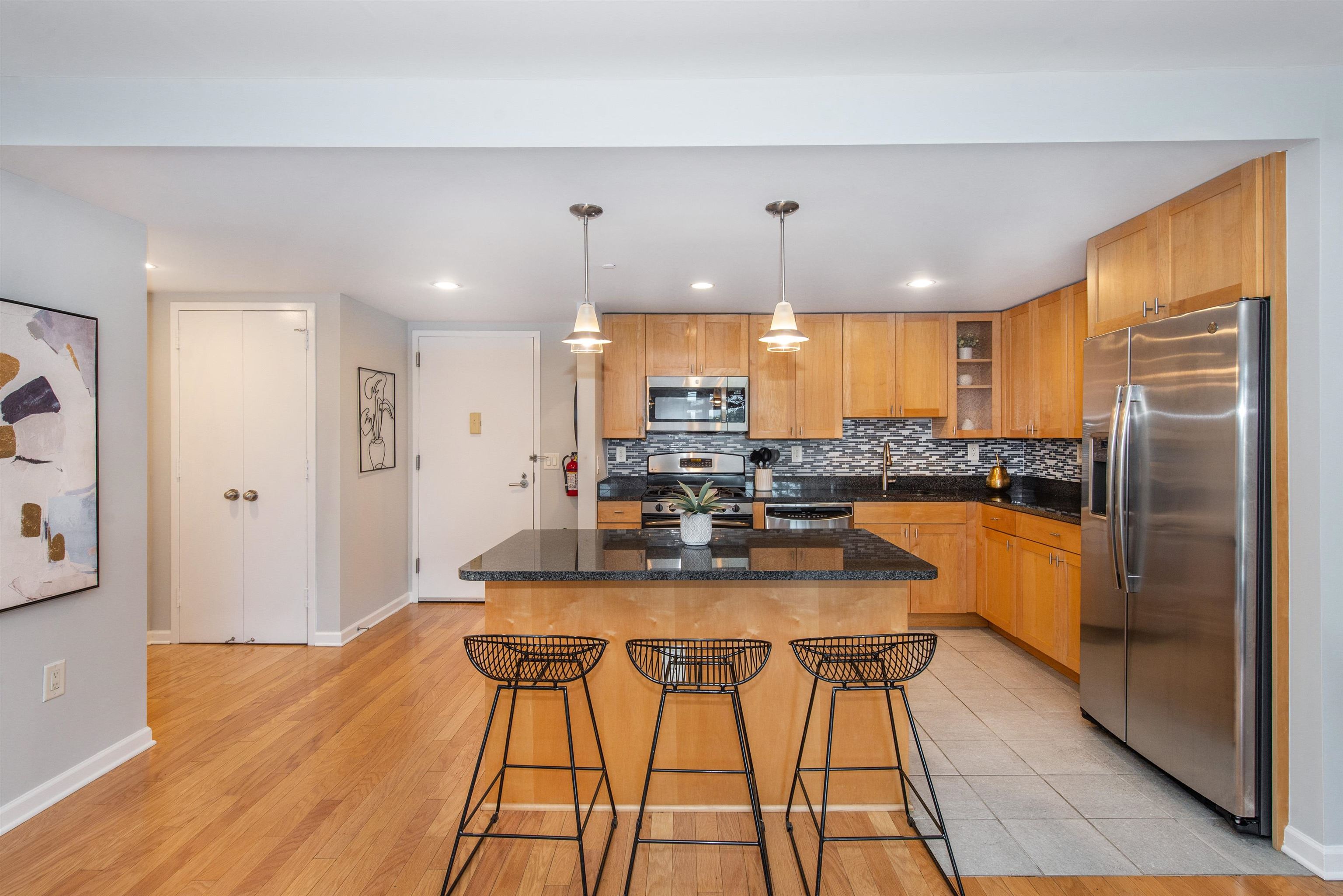 Jersey City, New Jersey, 07310, United States, 1 Bedroom Bedrooms, ,1 BathroomBathrooms,Residential,For Sale,1933478