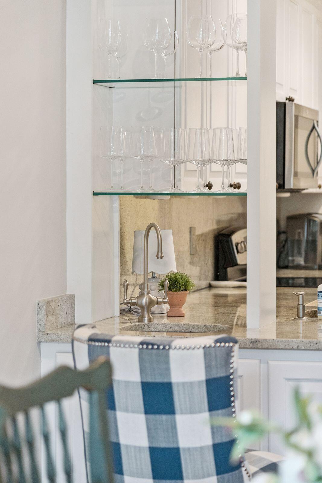 Mount Pleasant, South Carolina, 29464, United States, 3 Bedrooms Bedrooms, ,2 BathroomsBathrooms,Residential,For Sale,1979590