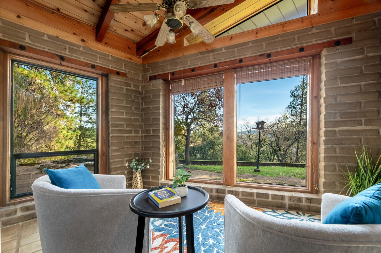 Grass Valley, California, 95949, United States, 3 Bedrooms Bedrooms, ,5 BathroomsBathrooms,Residential,For Sale,2006343