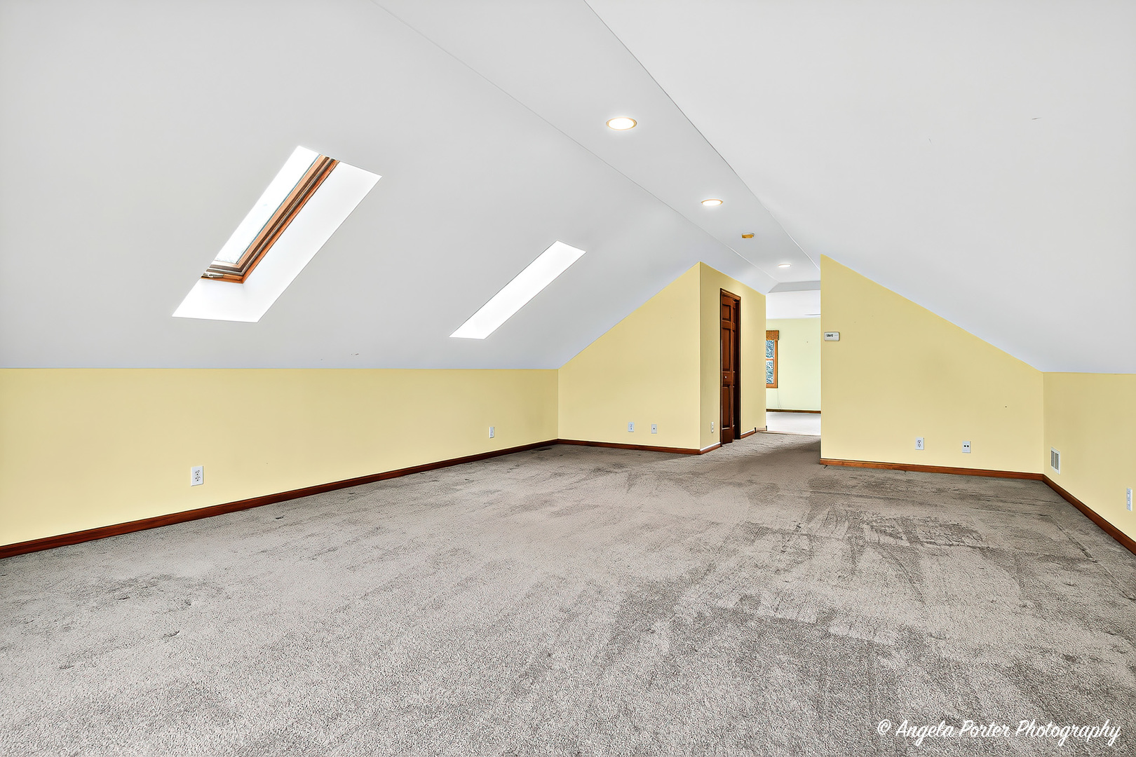 Crystal Lake, Illinois, 60012, United States, 4 Bedrooms Bedrooms, ,3 BathroomsBathrooms,Residential,For Sale,1982844