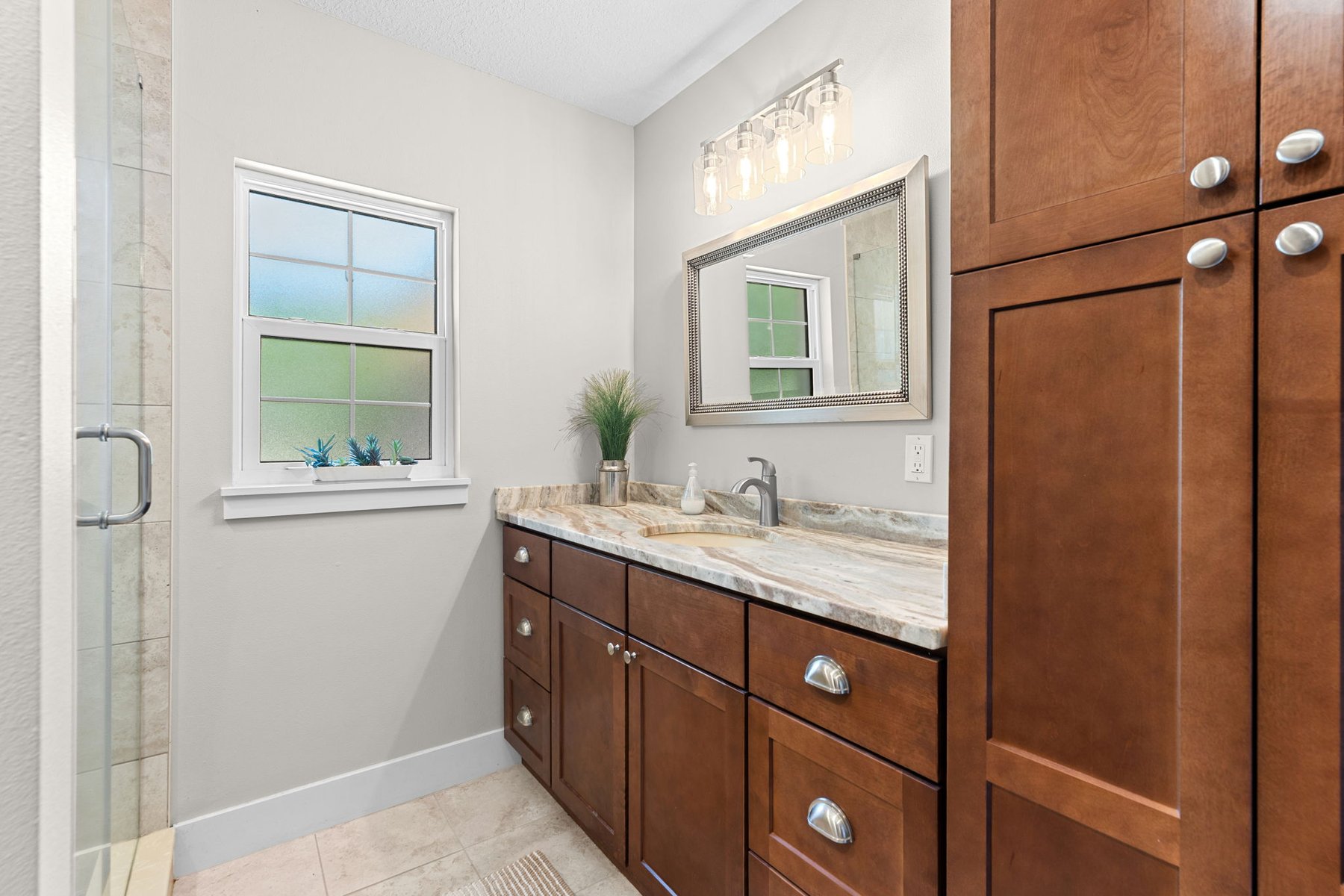  240 Deland Avenue, Indialantic, FL, 32903 - 物件實景