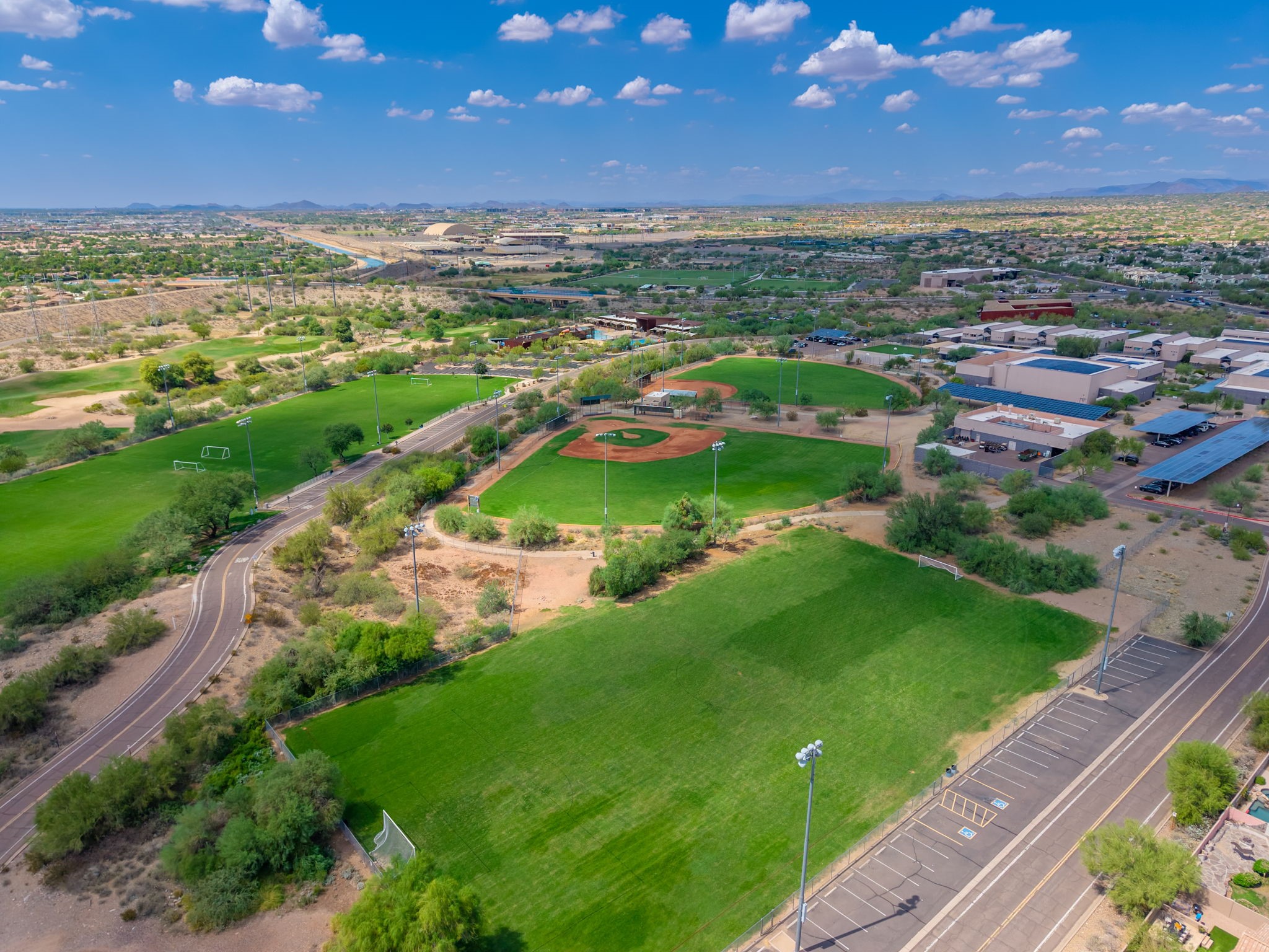  10215 E Hillery Drive¦Scottsdale, AZ - 物件實景