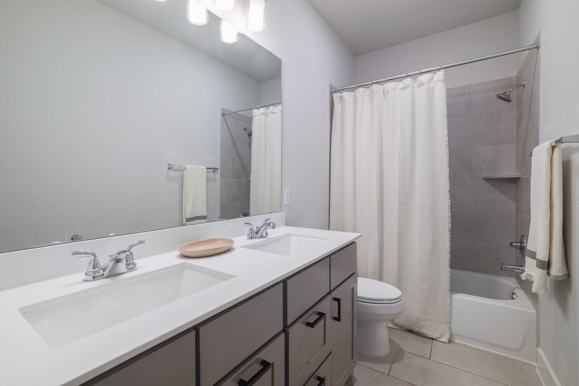 Georgetown, Texas, 78628, United States, 4 Bedrooms Bedrooms, ,3 BathroomsBathrooms,Residential,For Sale,1887229