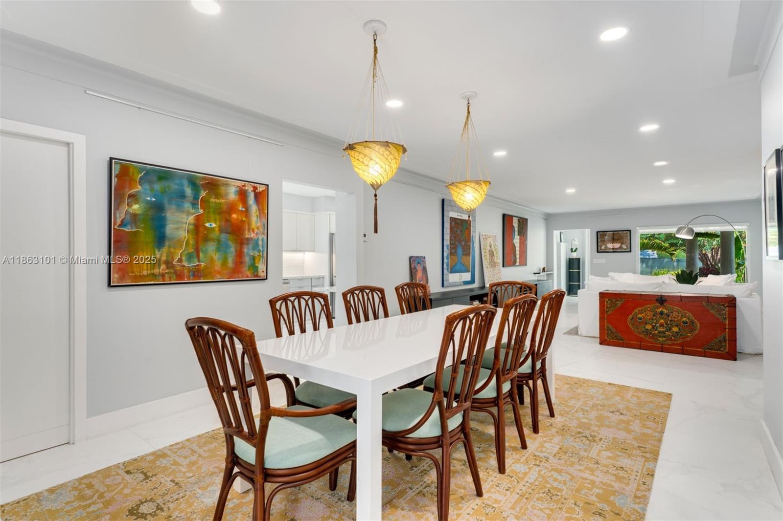 Miami Beach, Florida, 33141, United States, 3 Bedrooms Bedrooms, ,2 BathroomsBathrooms,Residential,For Sale,1927176