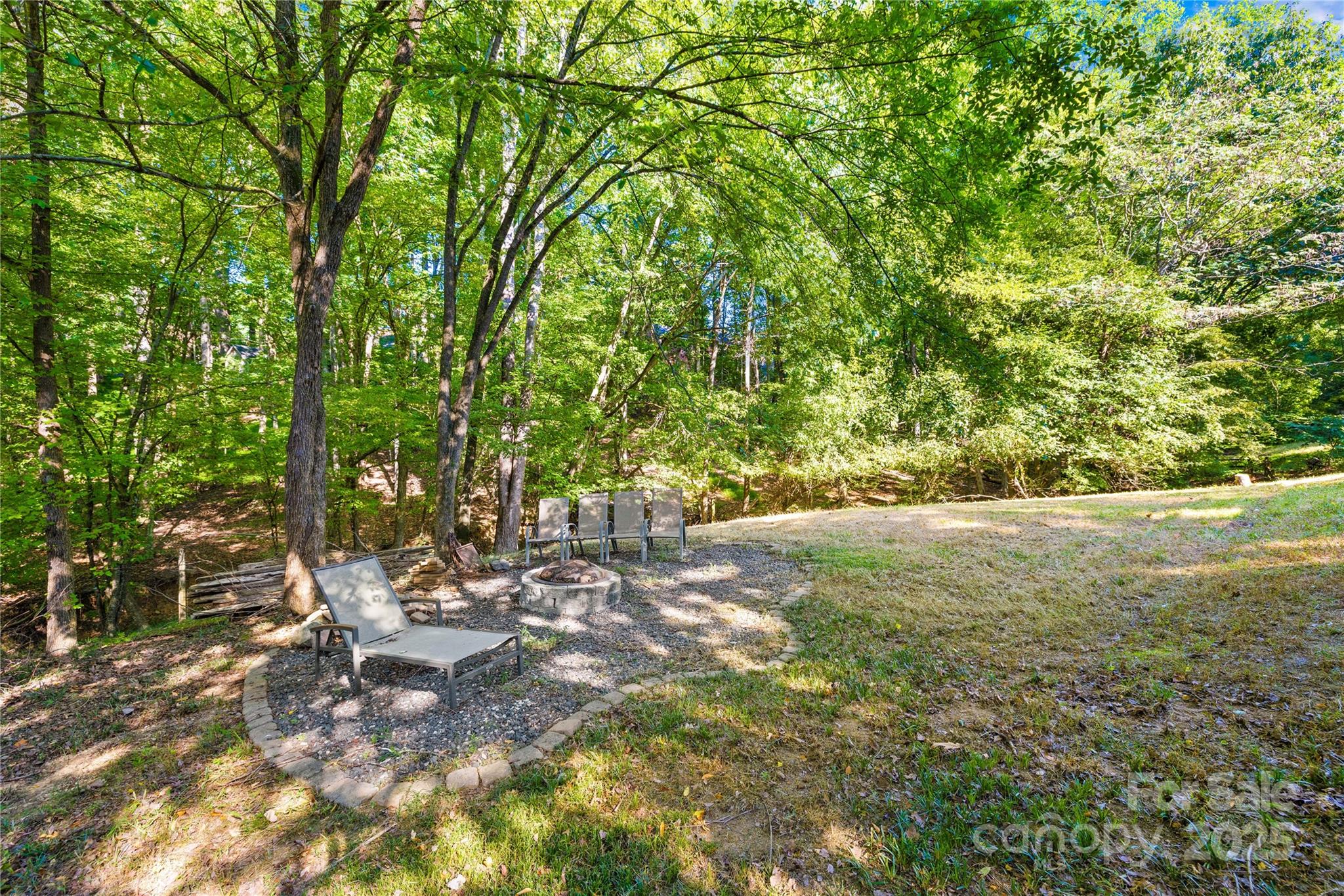Matthews, North Carolina, 28105, United States, 3 Bedrooms Bedrooms, ,3 BathroomsBathrooms,Residential,For Sale,1948872