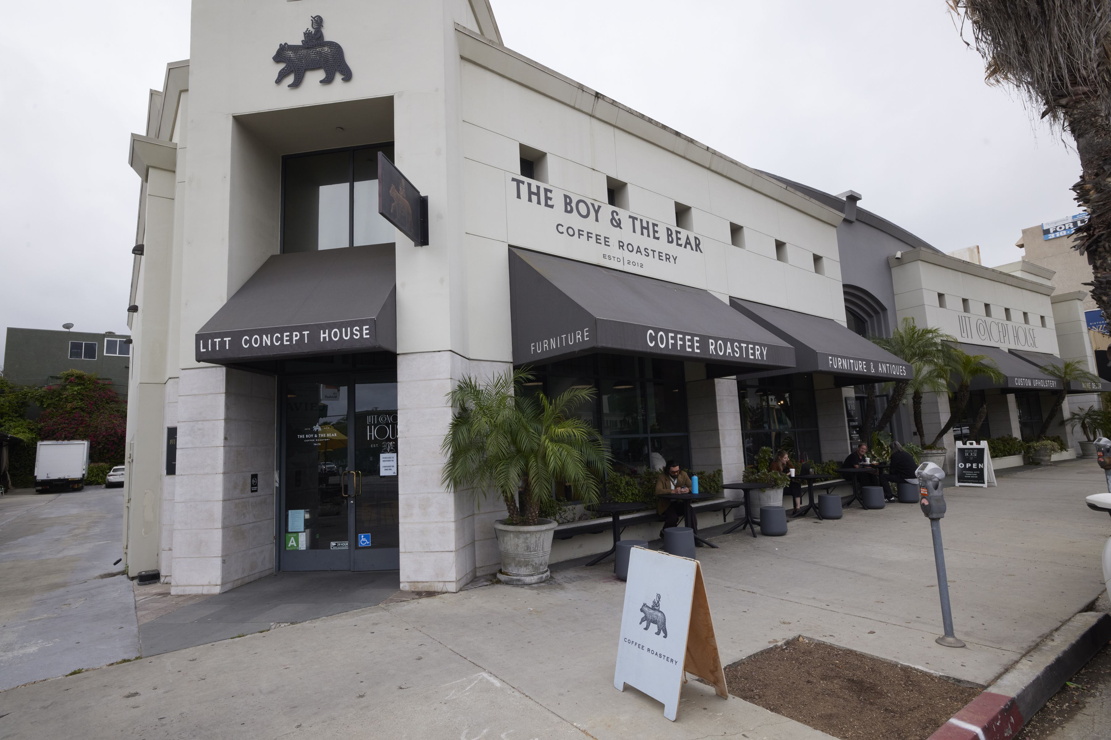  14844 Dickens Street - 物件實景