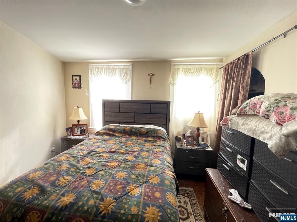 Newark, New Jersey, 07105, United States, 7 Bedrooms Bedrooms, ,4 BathroomsBathrooms,Residential,For Sale,1984618