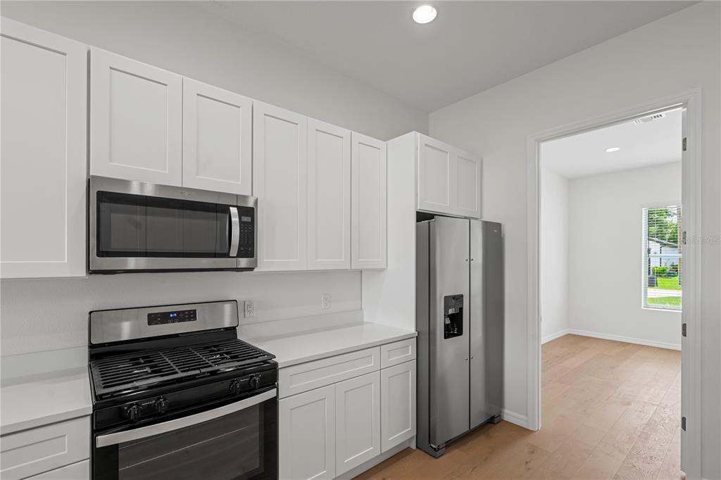 Sanford, Florida, 32771, United States, 5 Bedrooms Bedrooms, ,4 BathroomsBathrooms,Residential,For Sale,1980065