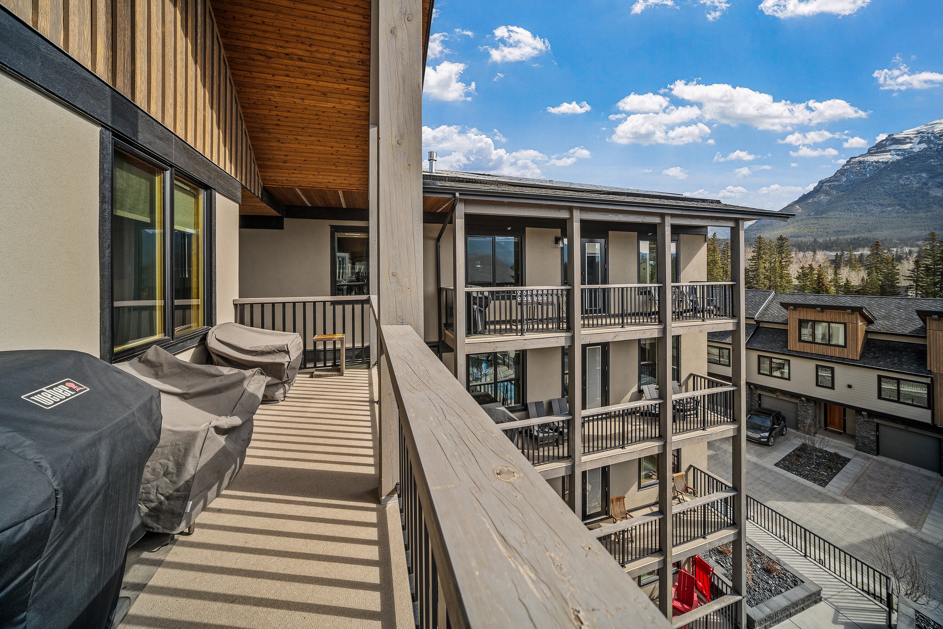  Top Floor STR in Spring Creek - 物件實景