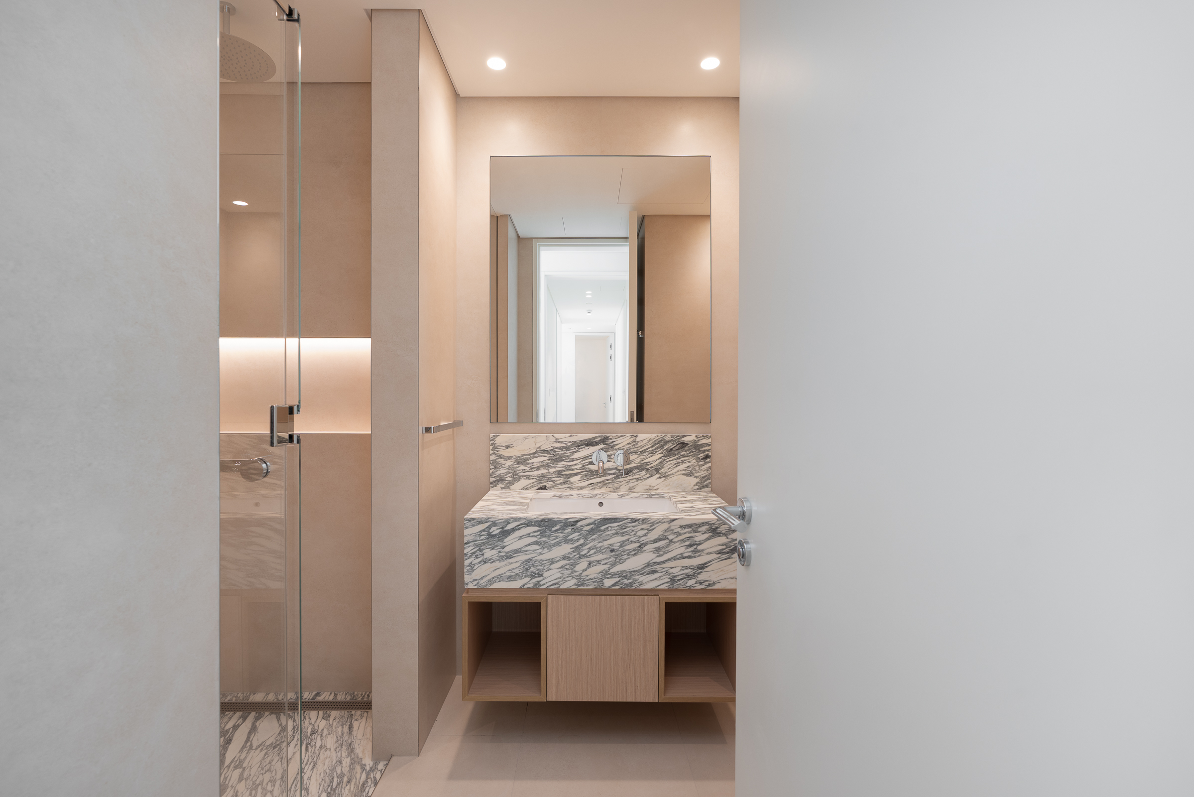  High-Floor Canalfront Apartment in Jumeirah - 物件實景