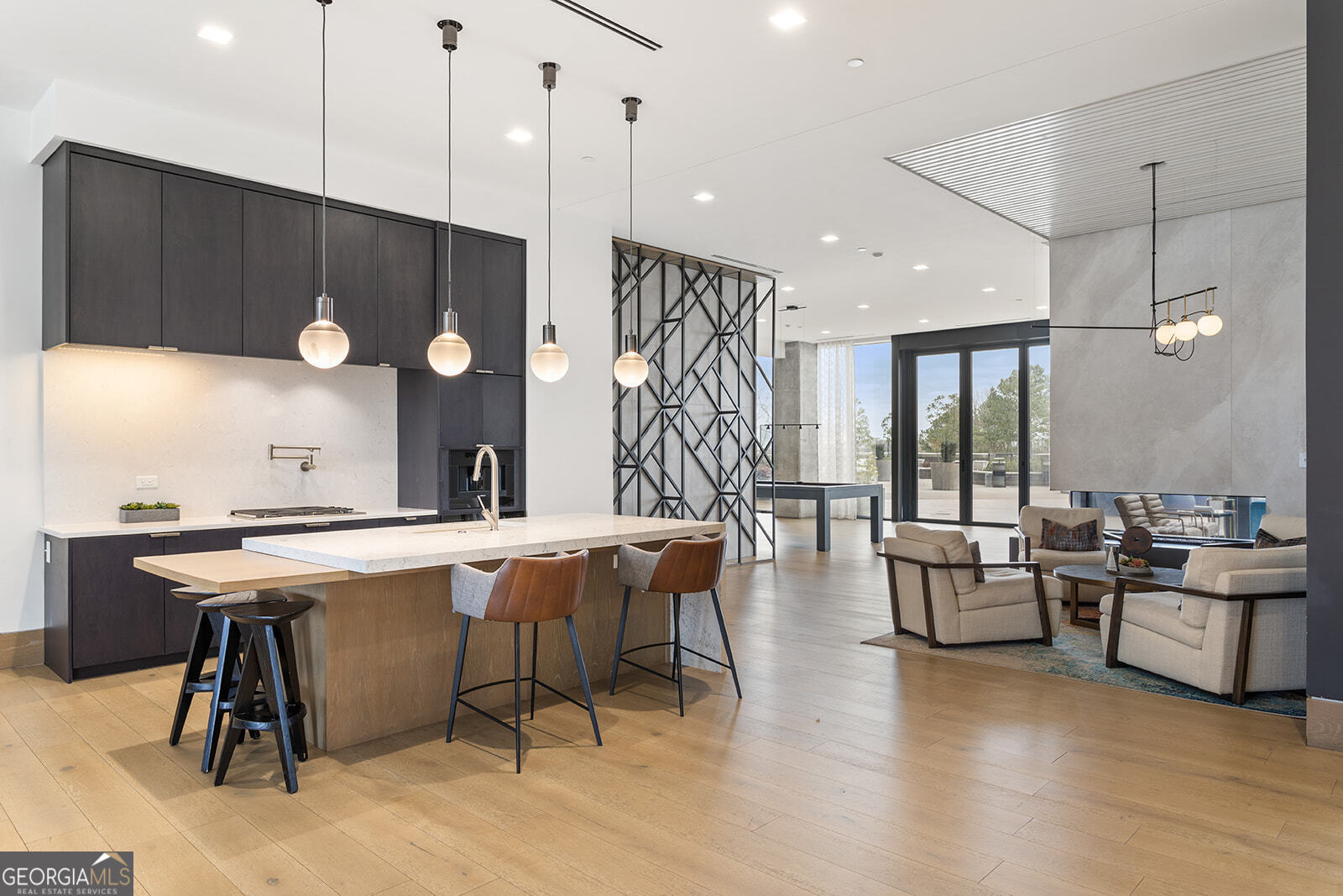 Atlanta, Georgia, 30318, United States, 2 Bedrooms Bedrooms, ,3 BathroomsBathrooms,Residential,For Sale,1989476