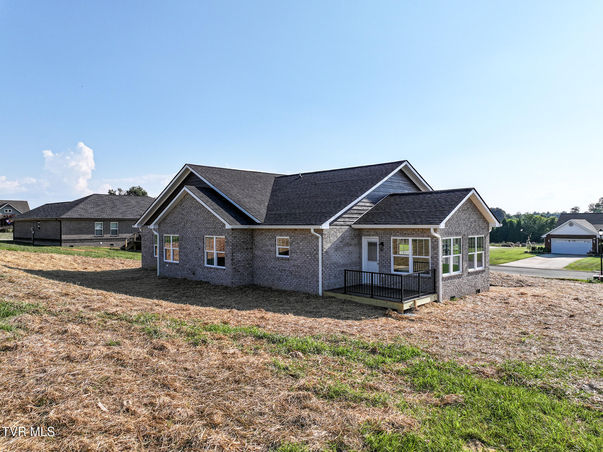 Greeneville, Tennessee, 37745, United States, 3 Bedrooms Bedrooms, ,2 BathroomsBathrooms,Residential,For Sale,1935533