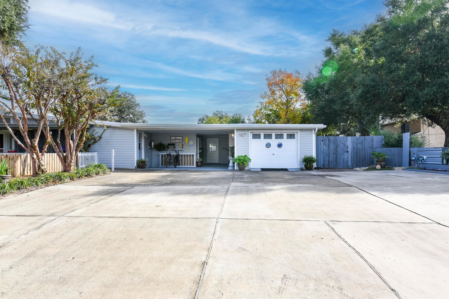 Fort Walton Beach, Florida, 32548, United States, 6 Bedrooms Bedrooms, ,5 BathroomsBathrooms,Residential,For Sale,1942905