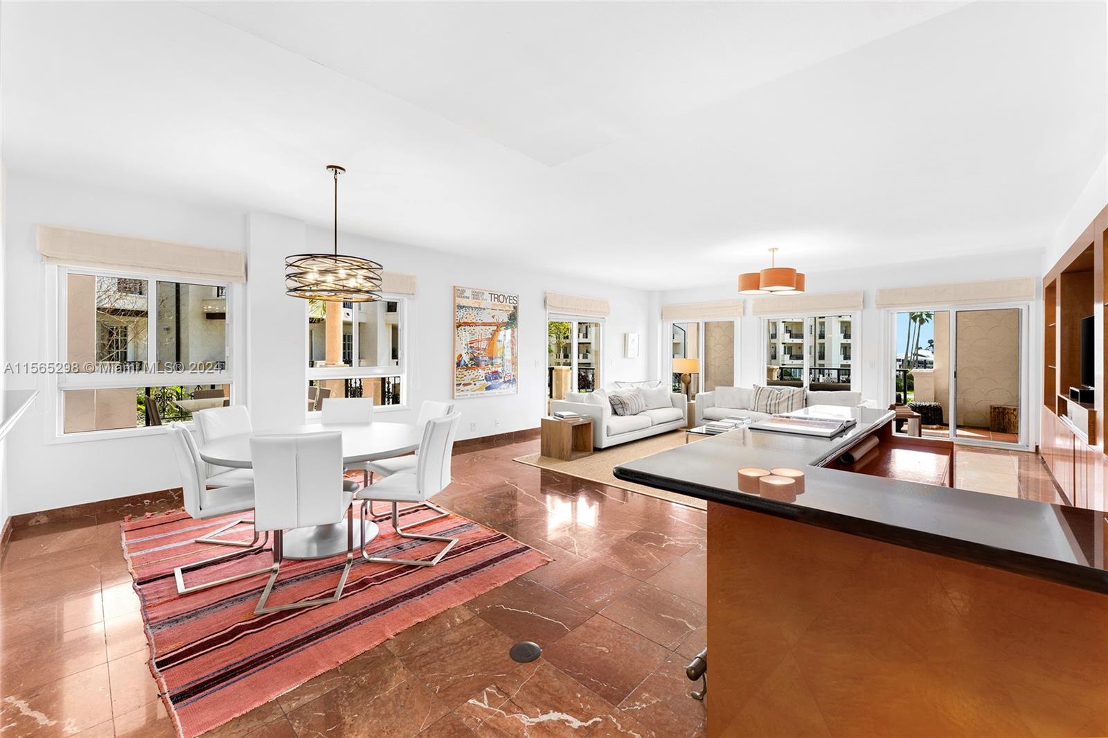 Miami Beach, Florida, 33109, United States, 3 Bedrooms Bedrooms, ,4 BathroomsBathrooms,Residential,For Sale,1926263