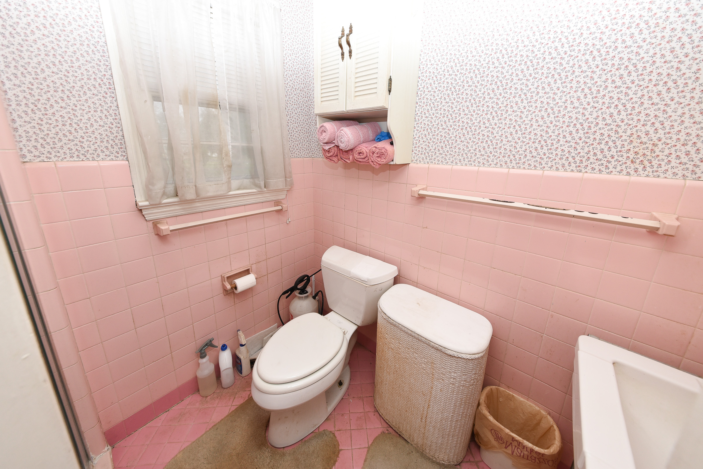 Yardley, Pennsylvania, 19067, United States, 4 Bedrooms Bedrooms, ,2 BathroomsBathrooms,Residential,For Sale,1985667