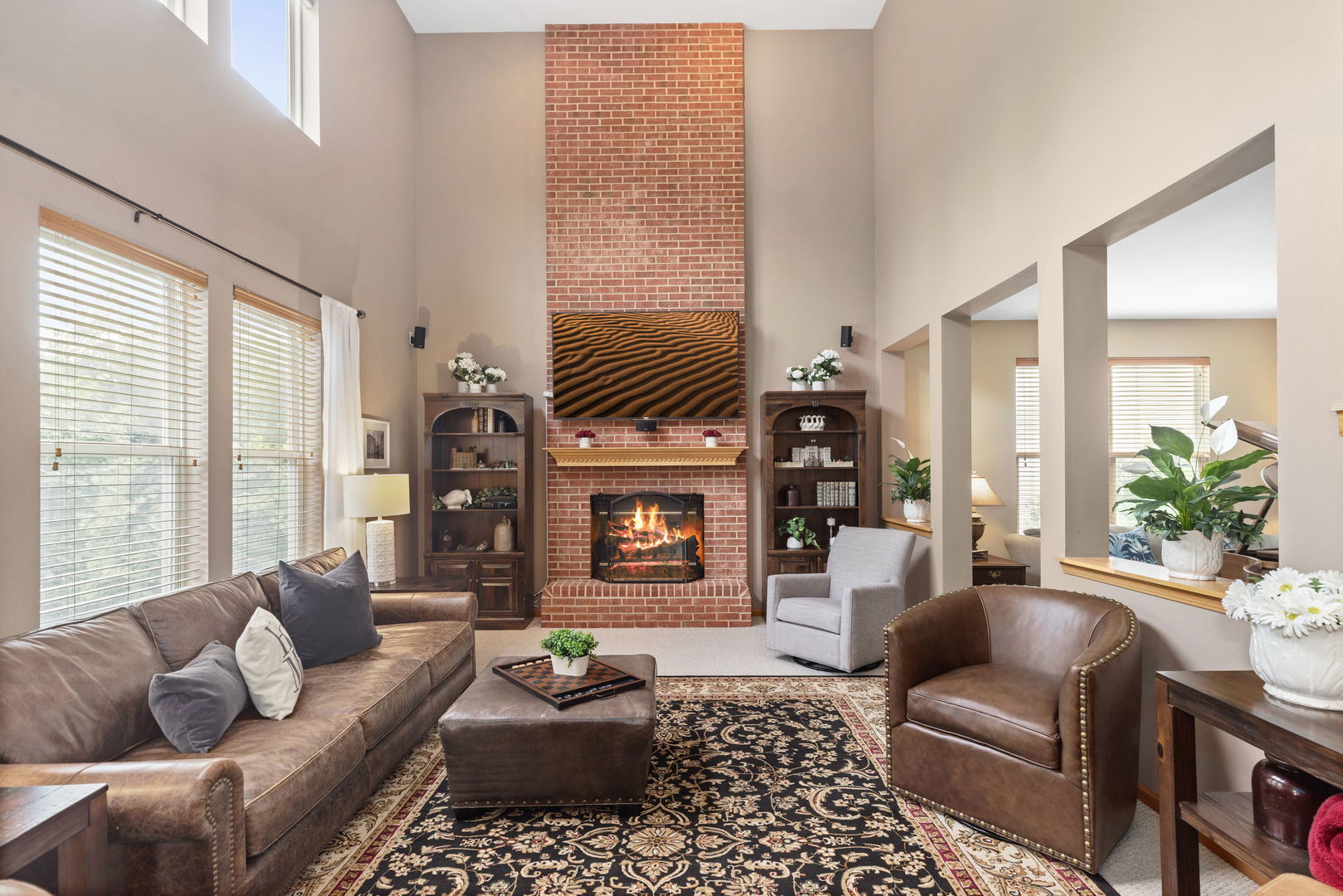 Round Lake, Illinois, 60073, United States, 4 Bedrooms Bedrooms, ,3 BathroomsBathrooms,Residential,For Sale,1938546