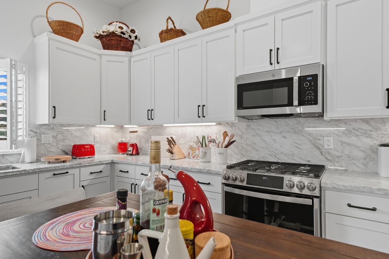 Mountain Ranch, California, 95246, United States, 4 Bedrooms Bedrooms, ,3 BathroomsBathrooms,Residential,For Sale,1976559