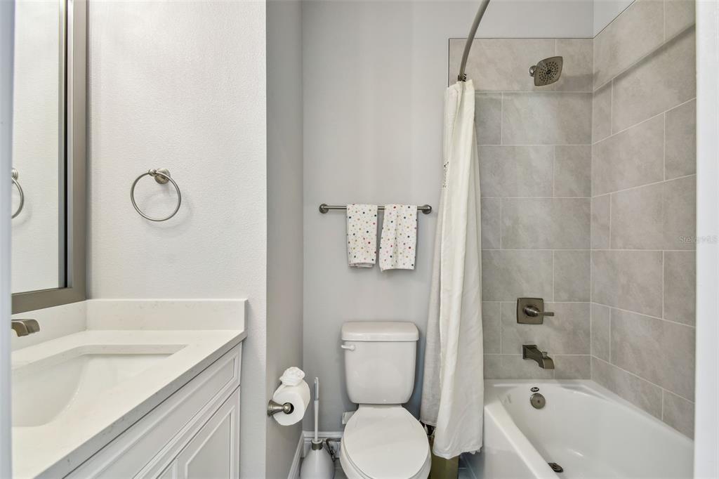 Sarasota, Florida, 34237, United States, 3 Bedrooms Bedrooms, ,4 BathroomsBathrooms,Residential,For Sale,1862311
