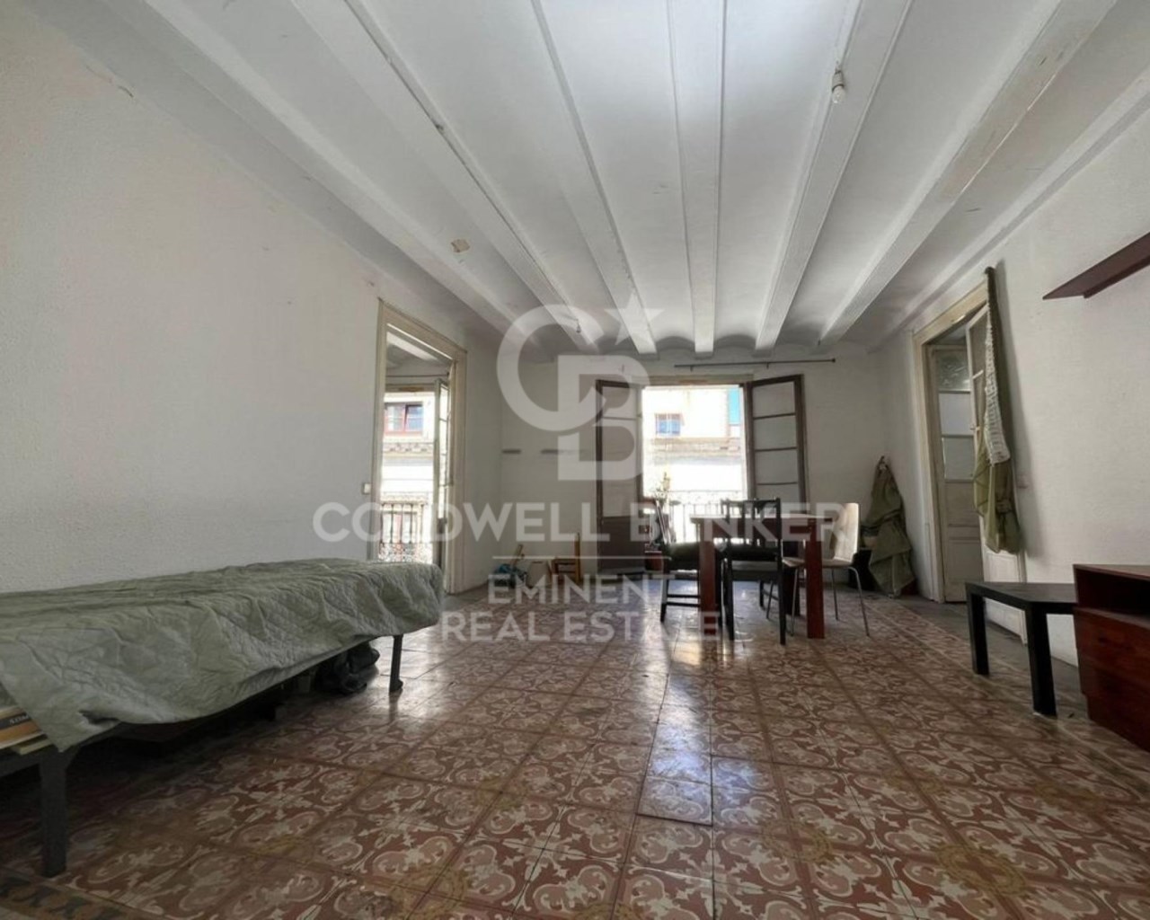 Barcelona, Catalonia, ES, 4 Bedrooms Bedrooms, ,2 BathroomsBathrooms,Residential,For Sale,1838974