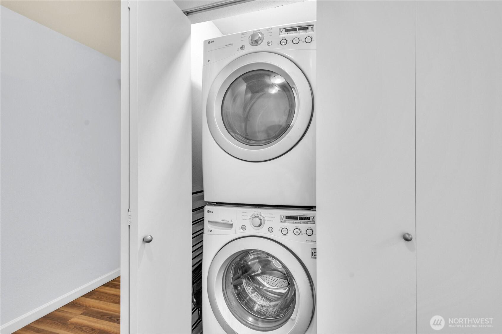 SEATTLE, Washington, 98119, United States, 3 Bedrooms Bedrooms, ,2 BathroomsBathrooms,Residential,For Sale,1762167