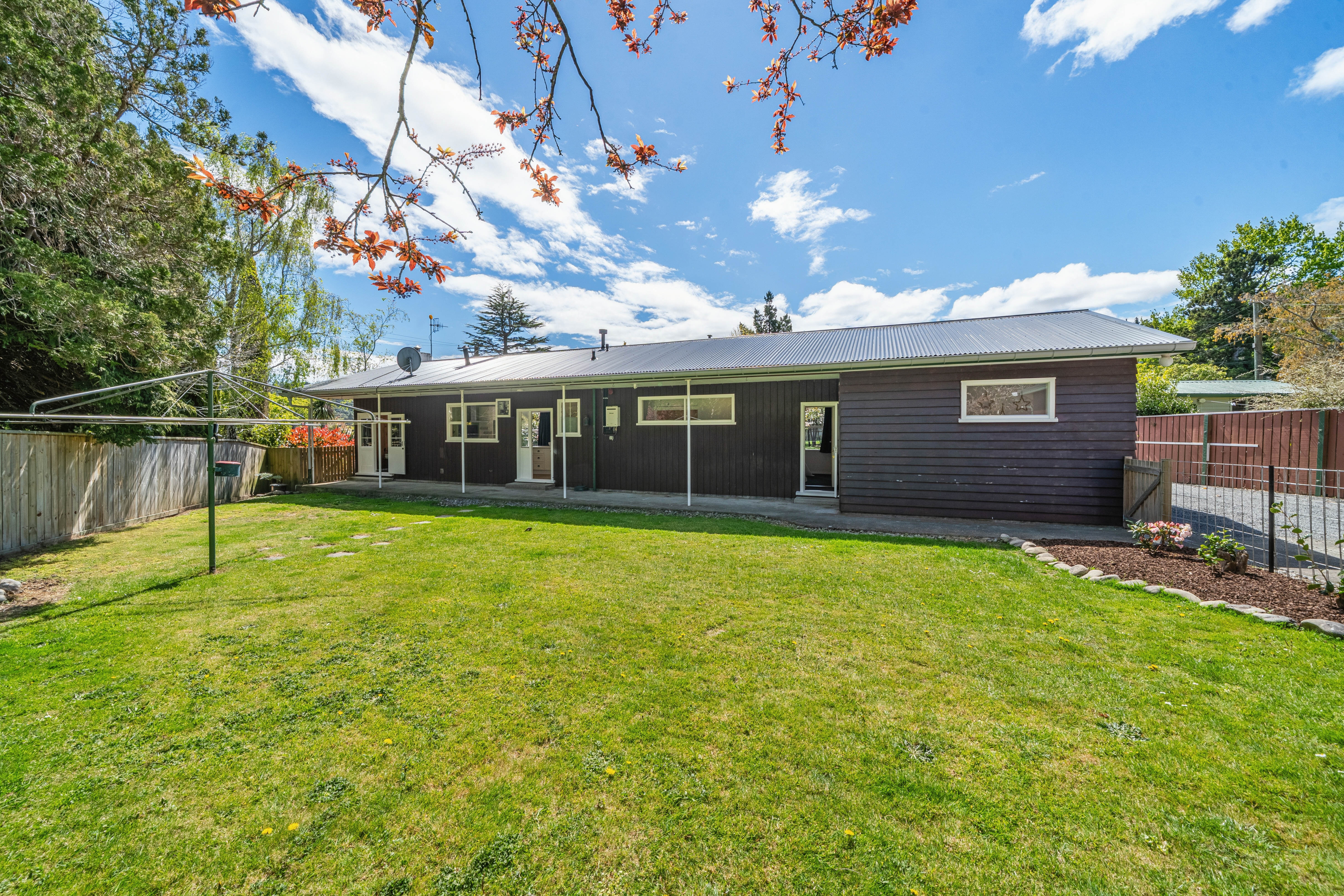  12 Manukau Street, Stokes Valley, Lower Hutt - 物件實景