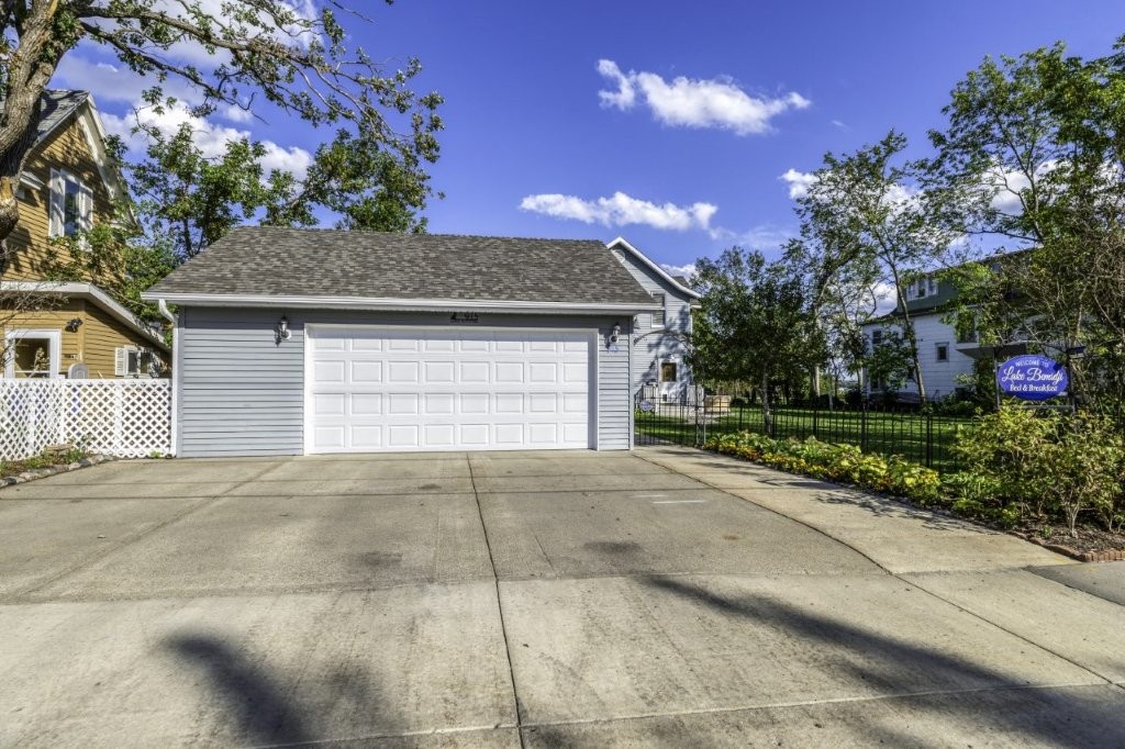 Bemidji, Minnesota, 56601, United States, 6 Bedrooms Bedrooms, ,2 BathroomsBathrooms,Residential,For Sale,2000102