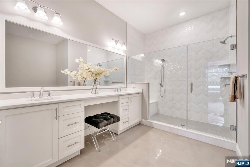 River Vale, New Jersey, 07675, United States, 3 Bedrooms Bedrooms, ,5 BathroomsBathrooms,Residential,For Sale,1906590