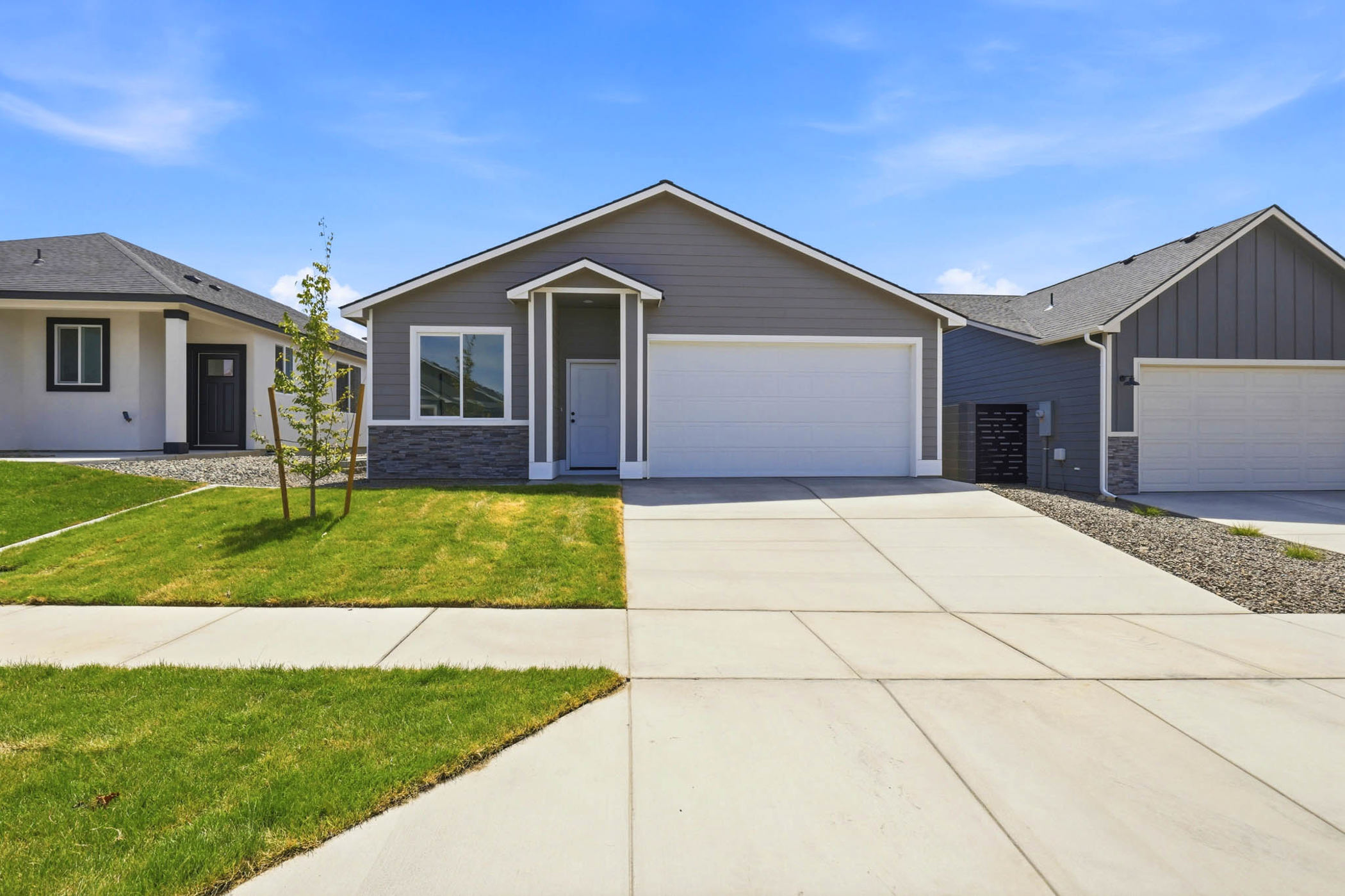  Quality builder, fully landscaped, Brand New - 物件實景