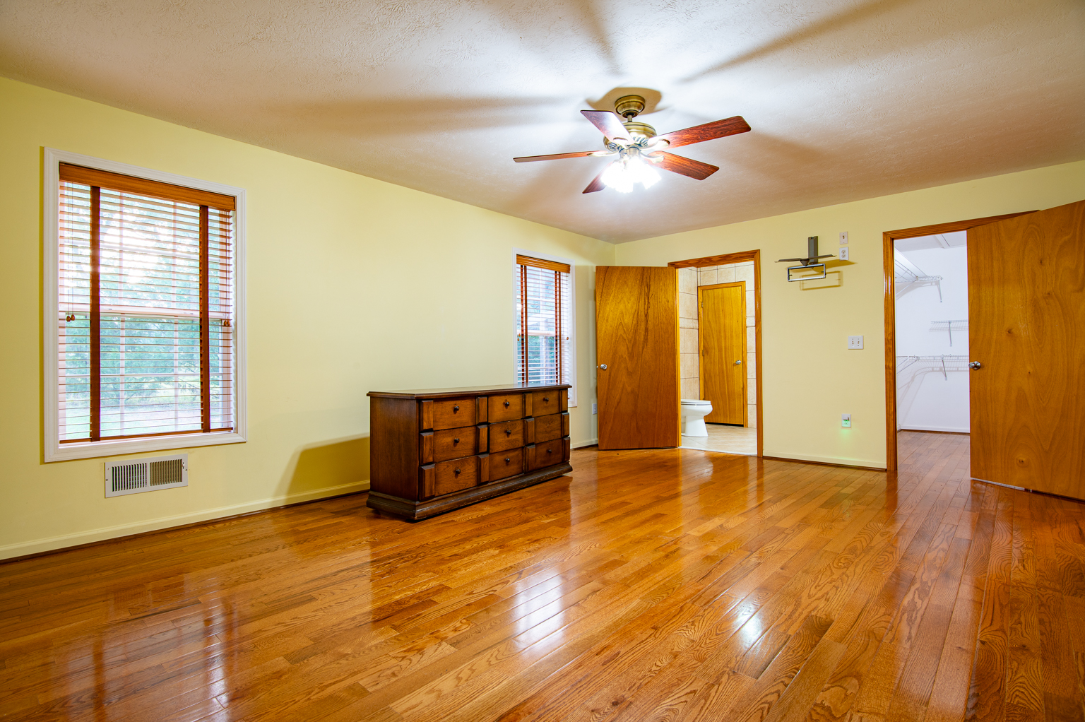 Covington, Georgia, 30016, United States, 3 Bedrooms Bedrooms, ,3 BathroomsBathrooms,Residential,For Sale,1923419