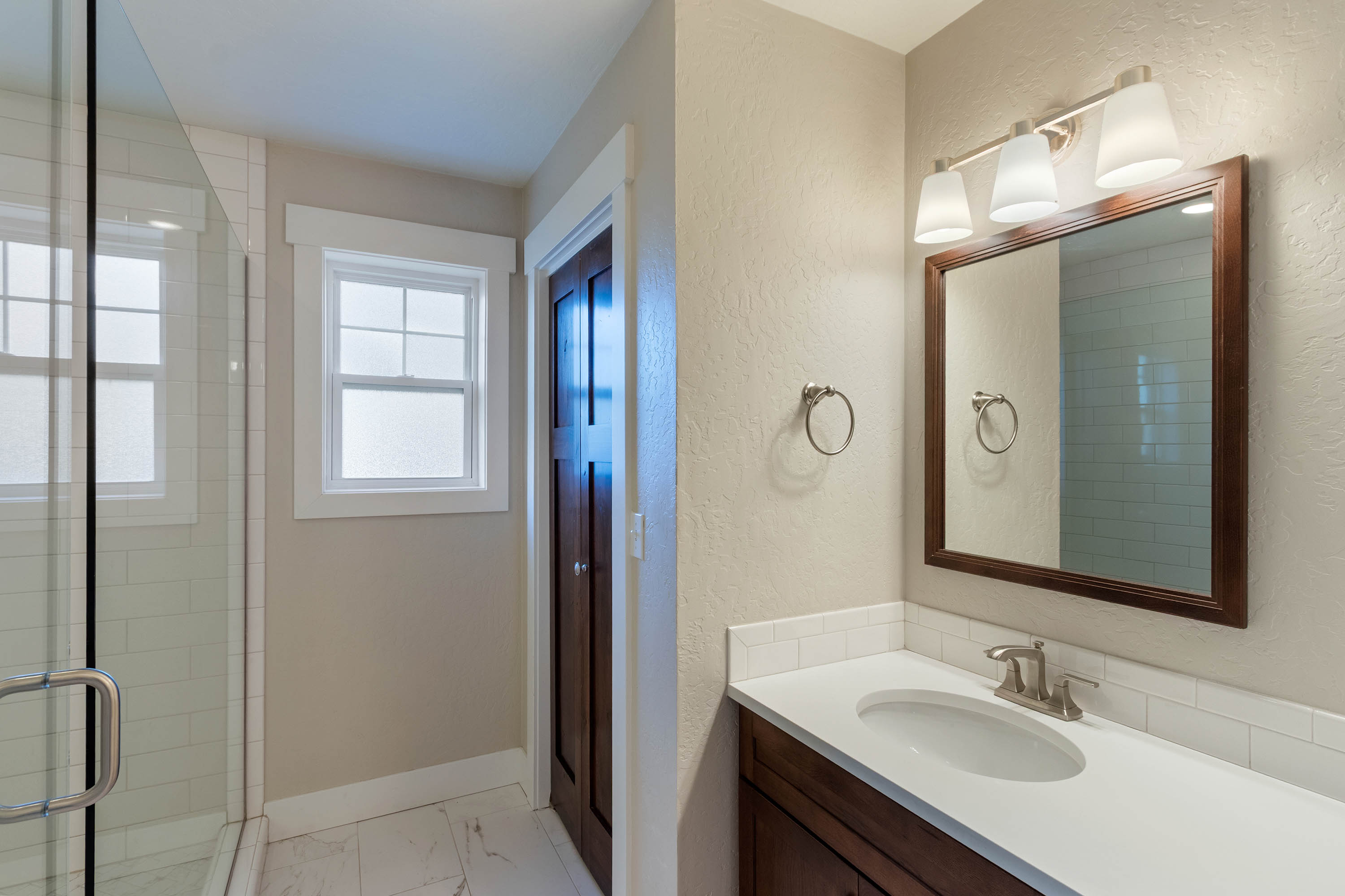 Sandpoint, Idaho, 83864, United States, 3 Bedrooms Bedrooms, ,2 BathroomsBathrooms,Residential,For Sale,2006353