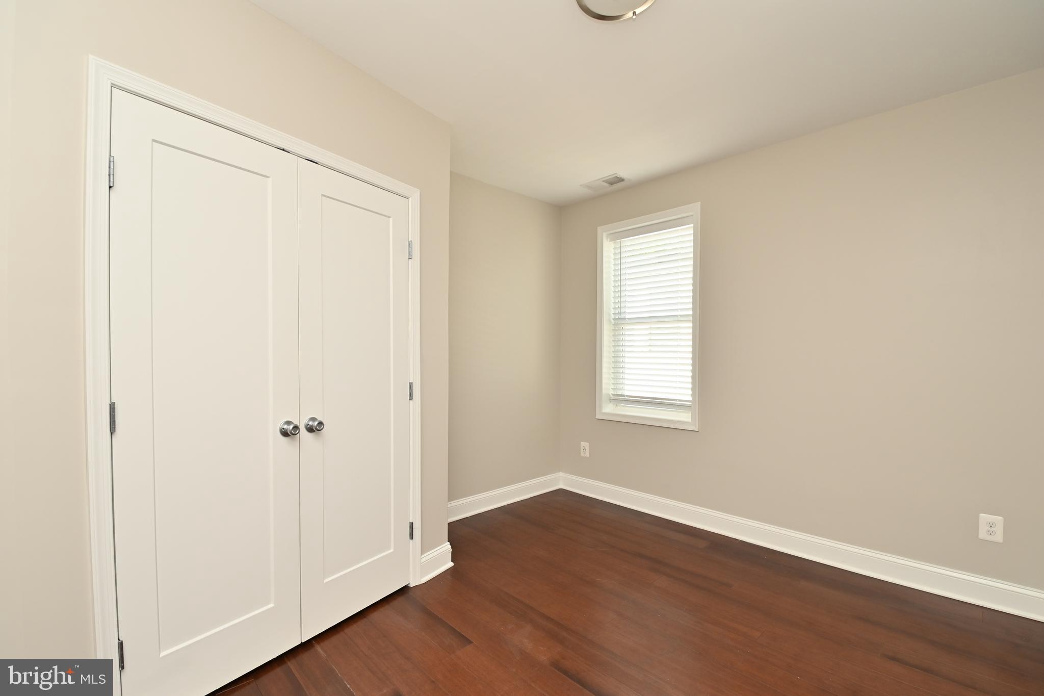 Washington, District of Columbia, 20002, United States, 3 Bedrooms Bedrooms, ,4 BathroomsBathrooms,Residential,For Sale,1931159