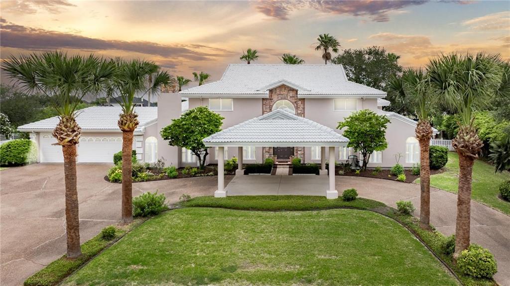 Corpus Christi, Texas, 78414, United States, 4 Bedrooms Bedrooms, ,5 BathroomsBathrooms,Residential,For Sale,1848351