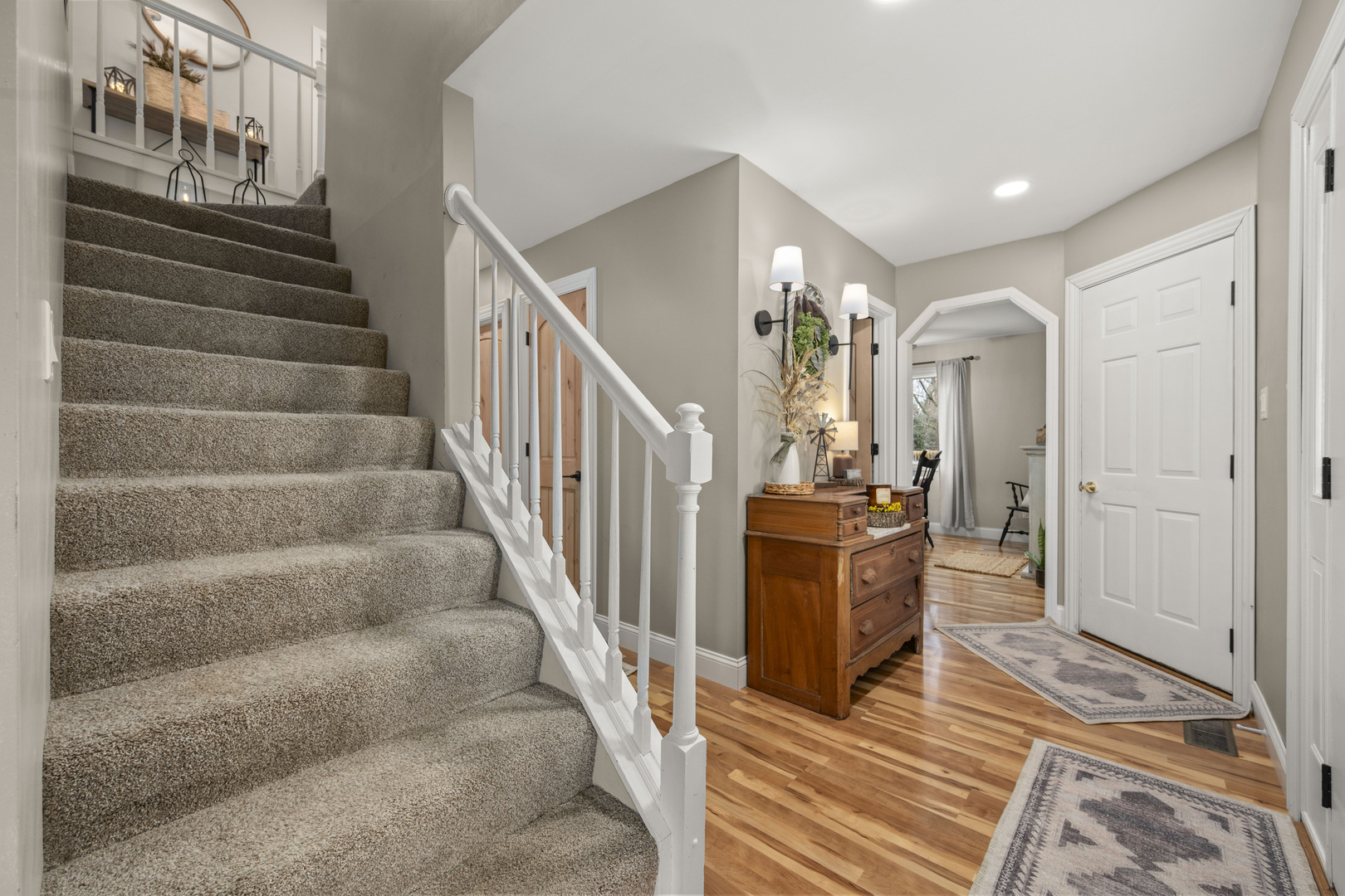 Sycamore, Illinois, 60178, United States, 4 Bedrooms Bedrooms, ,4 BathroomsBathrooms,Residential,For Sale,1999844