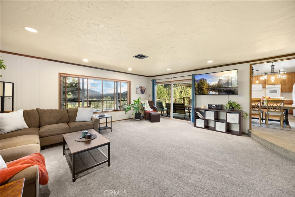 Wrightwood, California, 92397, United States, 5 Bedrooms Bedrooms, ,3 BathroomsBathrooms,Residential,For Sale,1975800